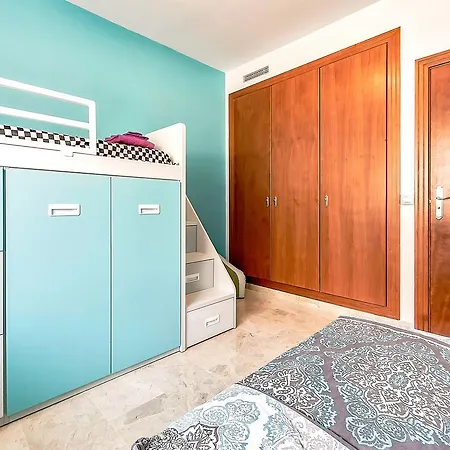 Апартаменты С 3-Мя Спальнями В Puerto De Santiago Apartment *